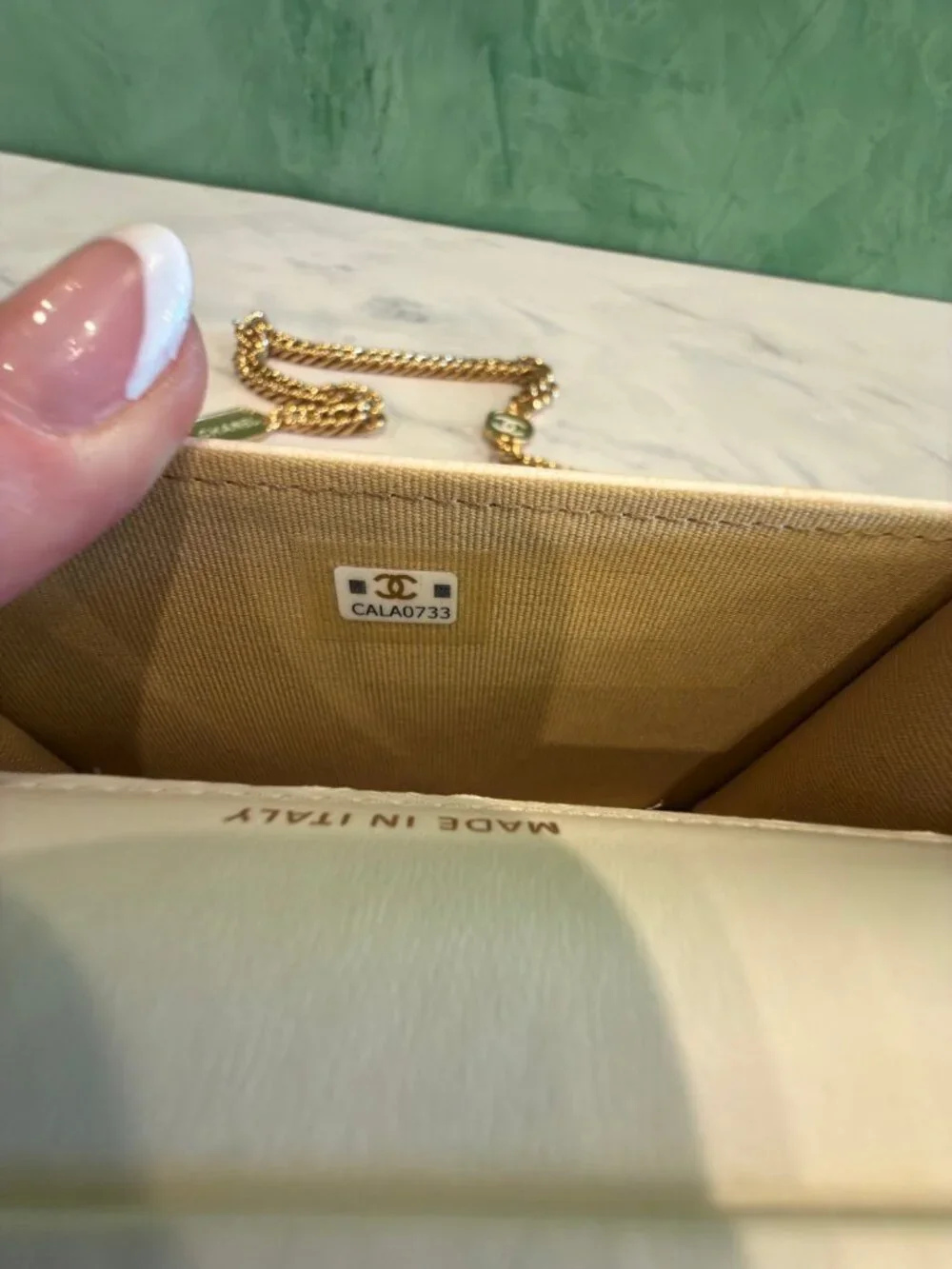 CHANEL 22s enamel